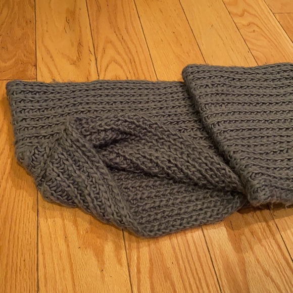 Infinity scarf - Picture 2 of 2
